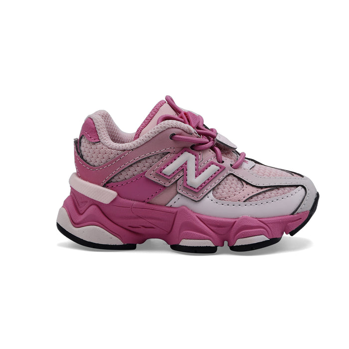 Sneakers Bambina New Balance 9060 Bungee Rosa Dal Look Chunky