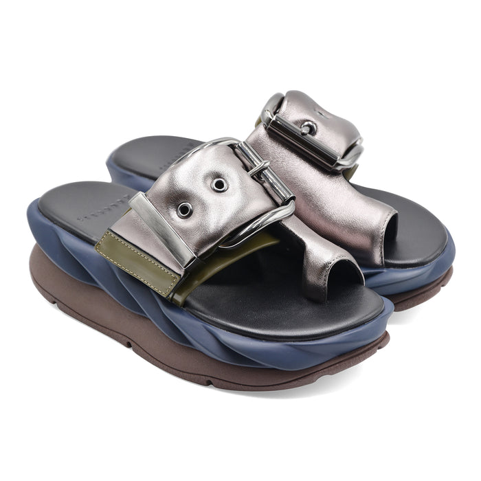 Women's Sandals 4CCCCEES Mellow Glow Gun Metal With Maxi Buckle