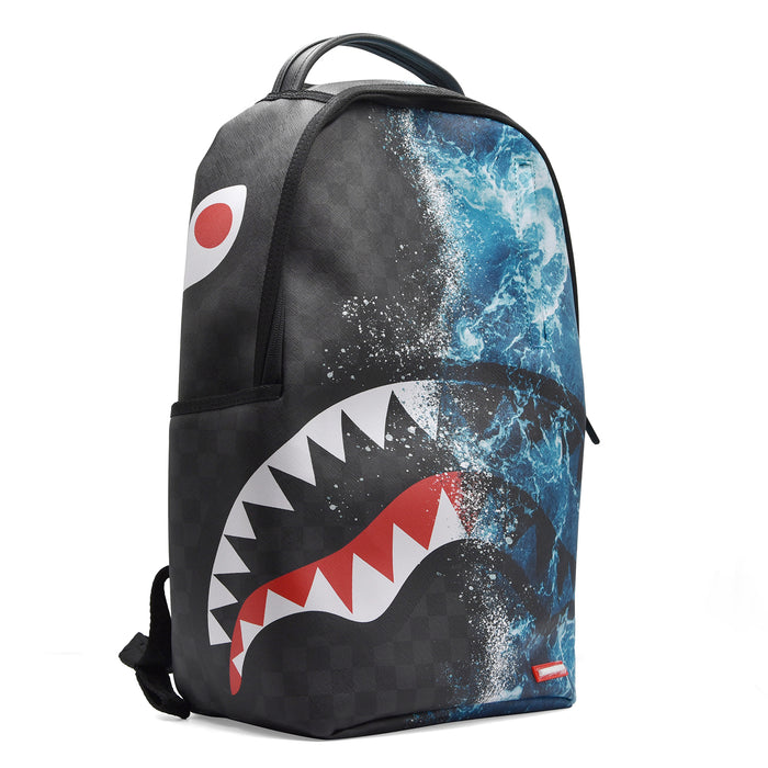 Zaino Sprayground Unisex HIGH TIDE SHARKS Metà Scacchi E Onda