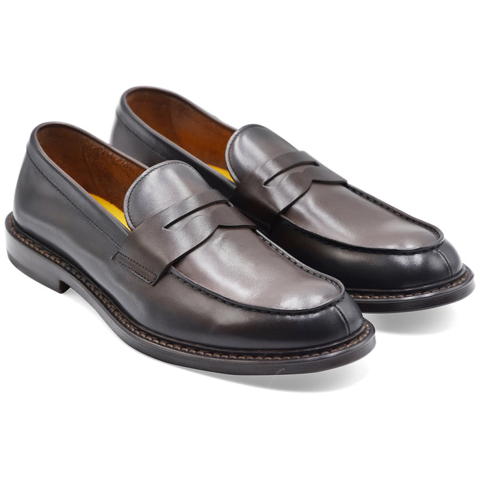 Mocassini Uomo Doucal’s Pelle Testa Moro Dal Design Classico