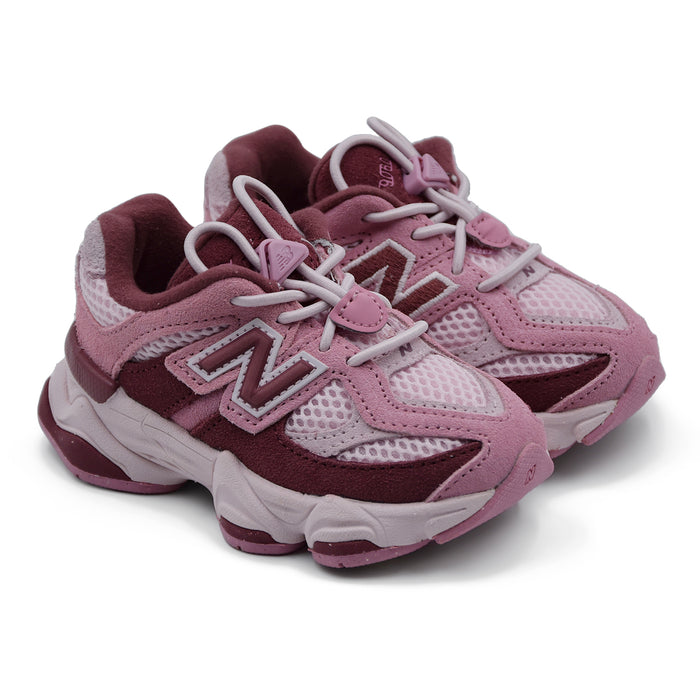 Sneakers New Balance 9060 Infant Rosa Elastici E Suola ABZORB