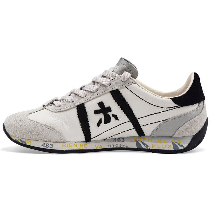 Sneakers Premiata JACKYXD 8222 Donna Pelle Bianca Dettagli Neri
