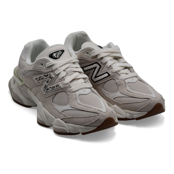 Sneakers New Balance 9060 Donna Beige Nero Con Motivo Animalier