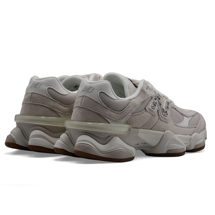 Sneakers New Balance 9060 Donna Beige Nero Con Motivo Animalier