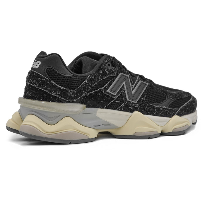 New Balance Uomo Sneakers 9060HSD Nero Con Dispositivo Traslucido