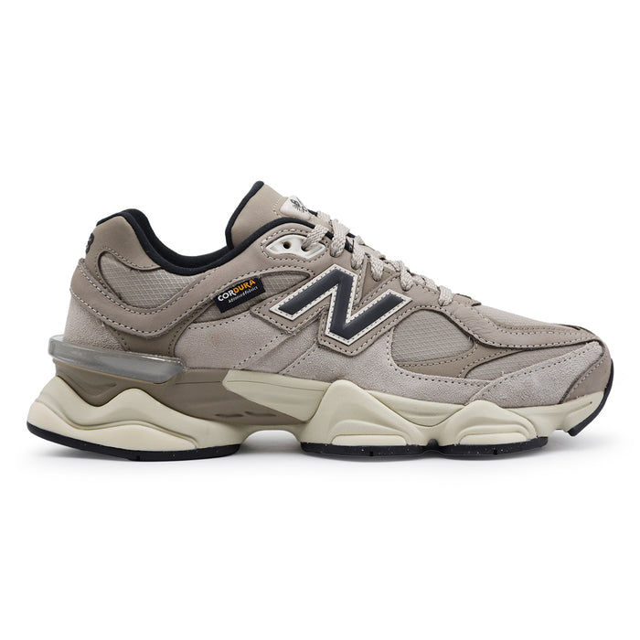 Sneakers New Balance 9060 Uomo Beige Cordura Advanced Fabrics